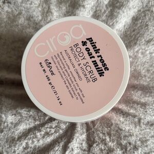 Ciroa Pink Rose & Oat Milk Body Scrub